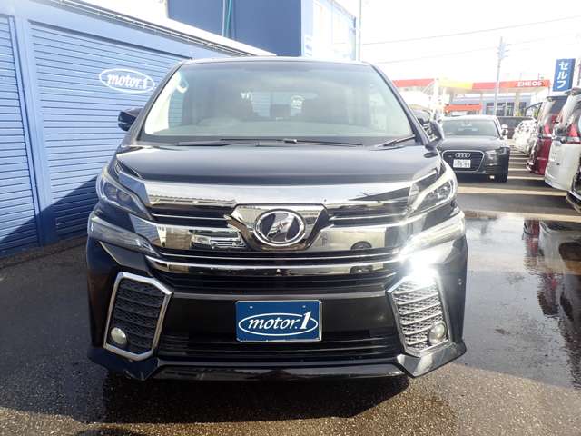 Toyota Vellfire 5