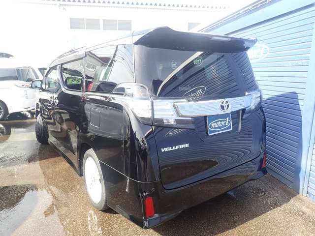 Toyota Vellfire 9