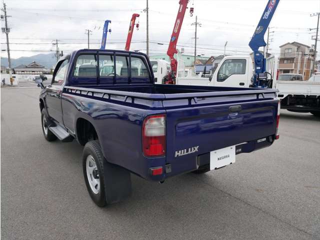Toyota Hilux 4