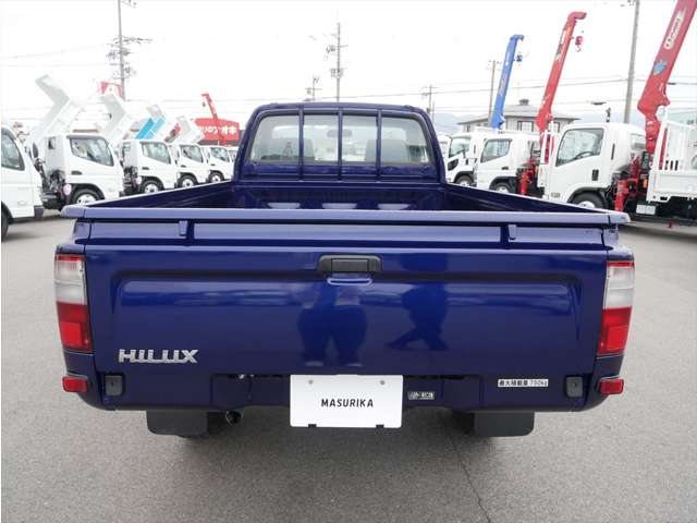 Toyota Hilux 5