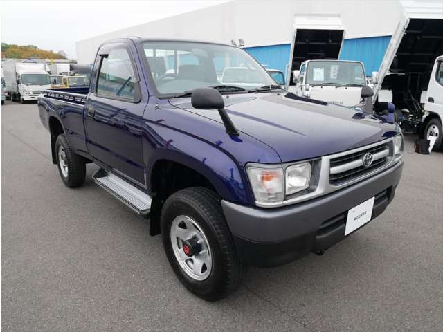 Toyota Hilux 8