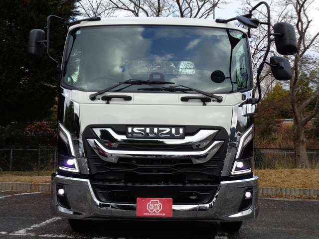 Isuzu Forward 2