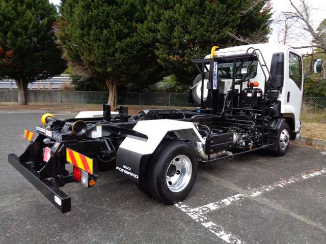 Isuzu Forward 6