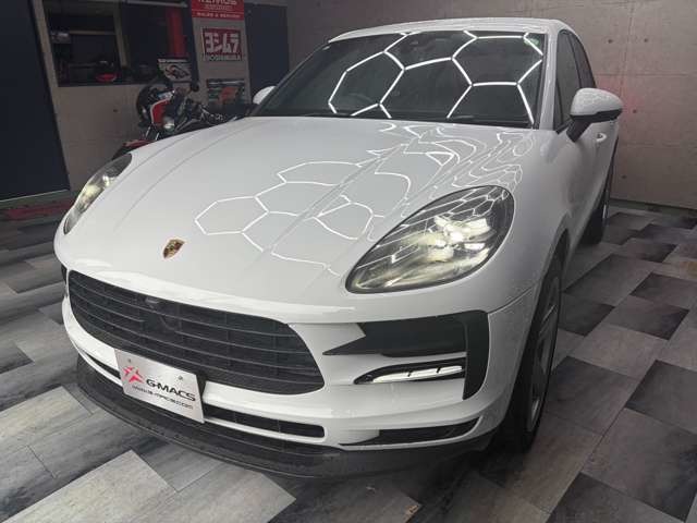 Porsche Macan 2