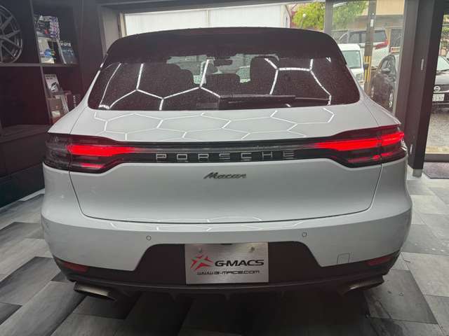Porsche Macan 10