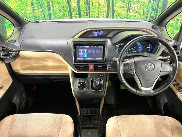 Toyota Noah 2
