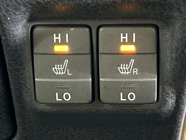 Toyota Noah 6