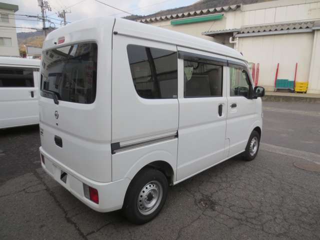 Nissan NV100 Clipper 12