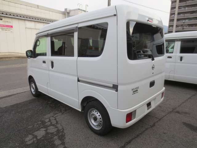Nissan NV100 Clipper 10