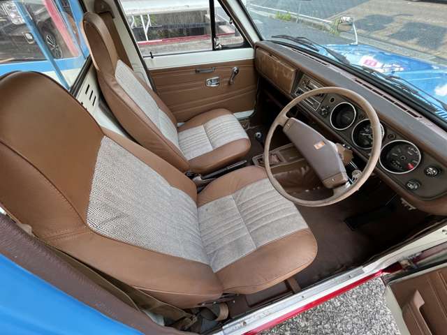 Nissan Sunny Truck 11
