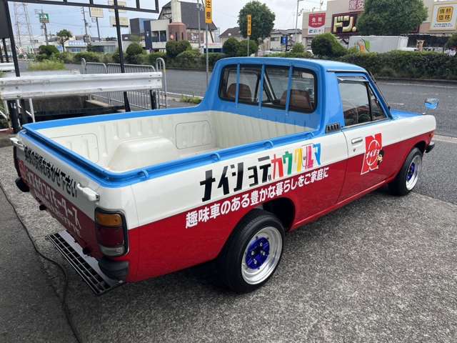 Nissan Sunny Truck 5