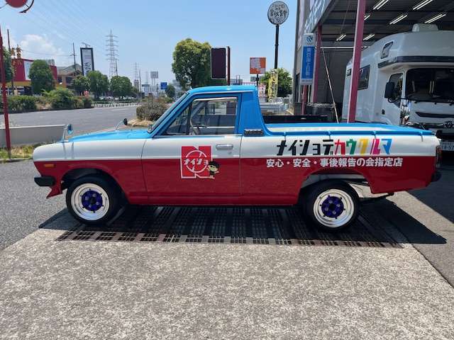 Nissan Sunny Truck 8