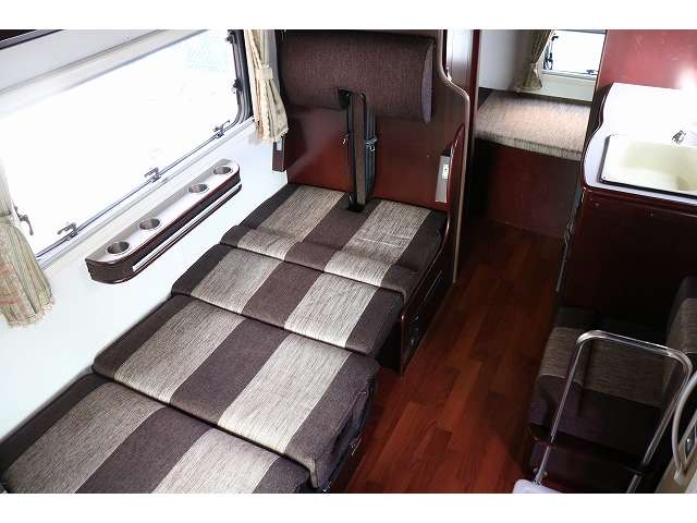 Toyota Camroad 5