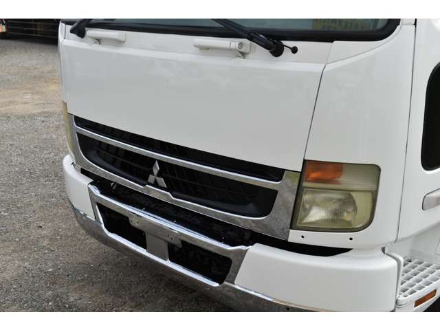 Mitsubishi Fuso Fighter 12