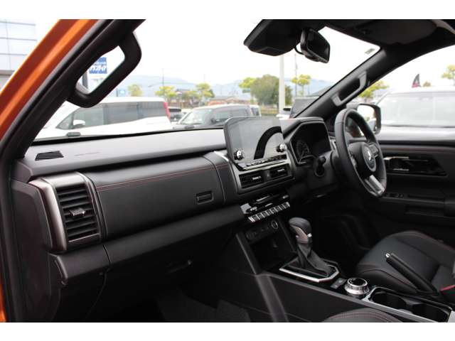 Mitsubishi Triton 6