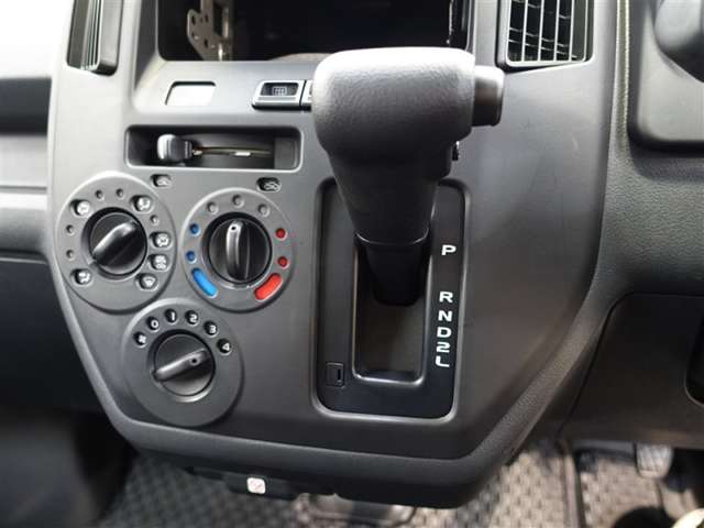Toyota Town Ace Van 11