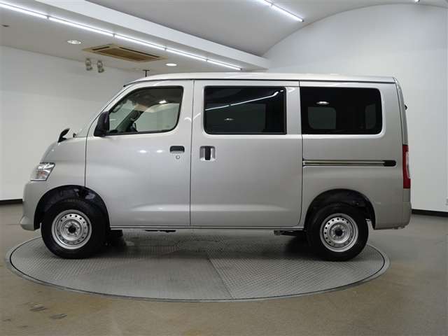 Toyota Town Ace Van 7