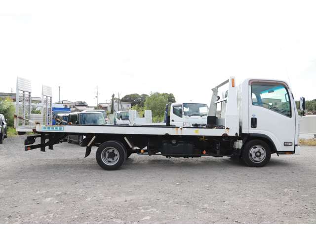 Isuzu Elf 11