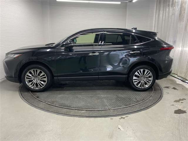 Toyota Harrier 2
