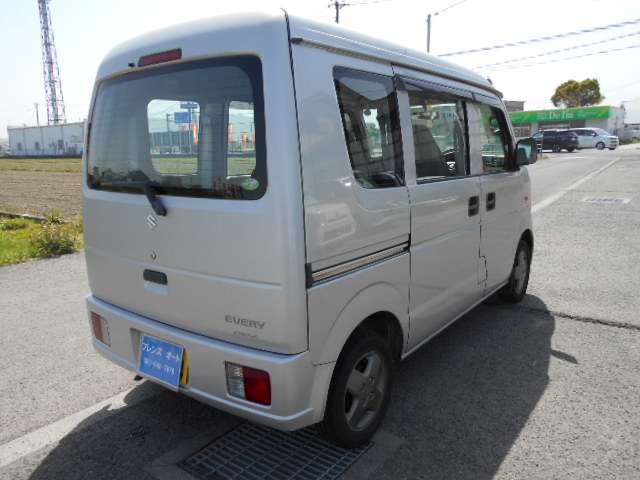 Suzuki Every 8