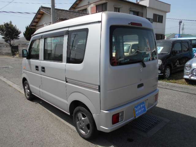 Suzuki Every 9