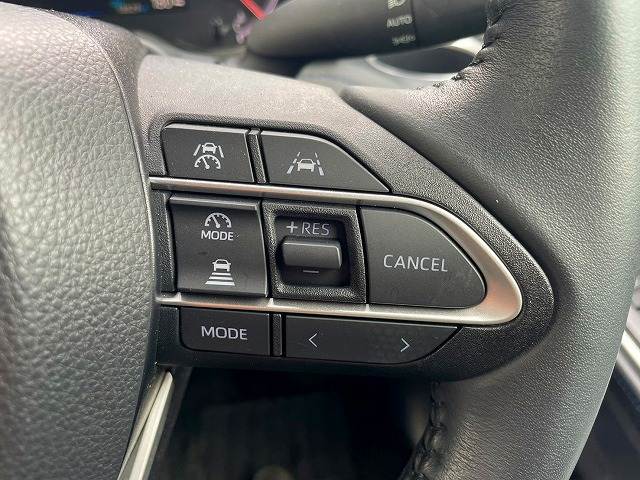 Toyota Voxy 5