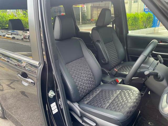 Toyota Voxy 10