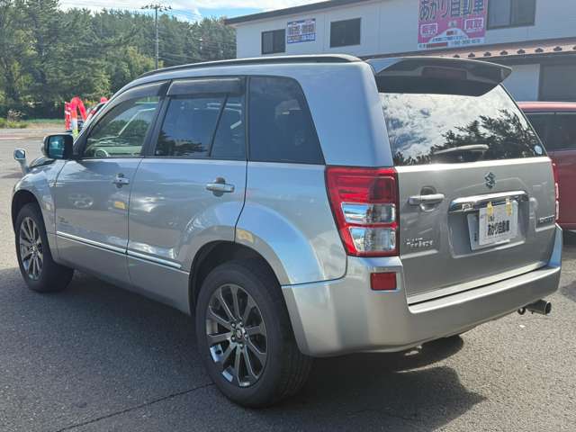 Suzuki Escudo 6
