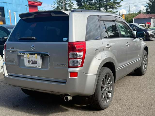 Suzuki Escudo 8
