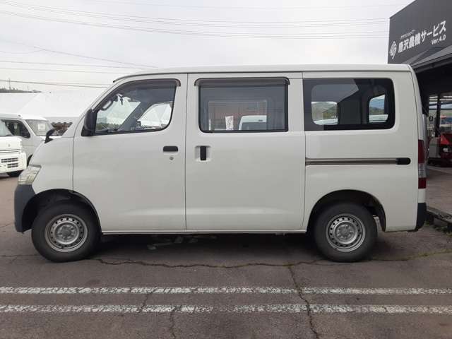 Toyota Town Ace Van 5