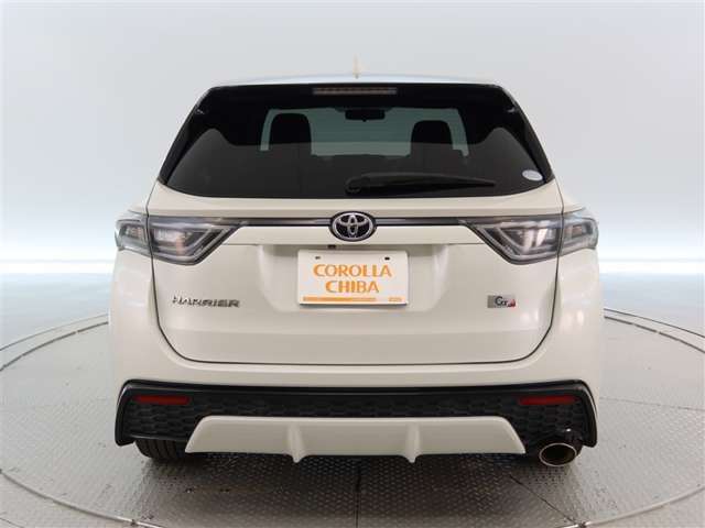Toyota Harrier 4