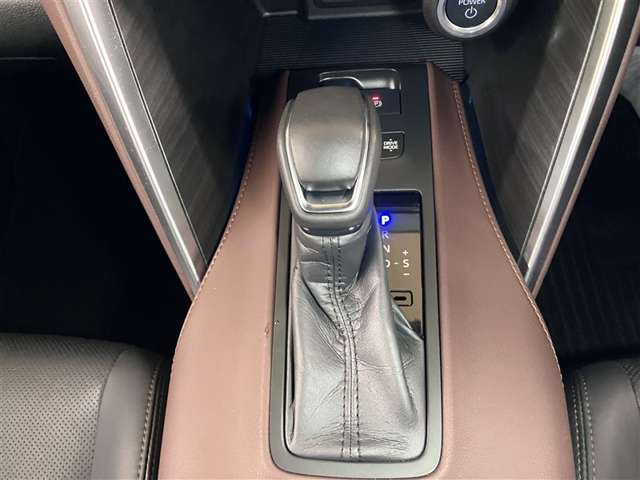 Toyota Harrier 11