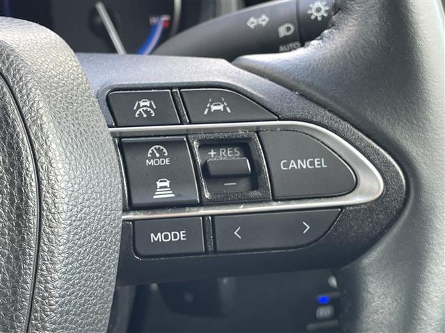 Toyota Voxy 9