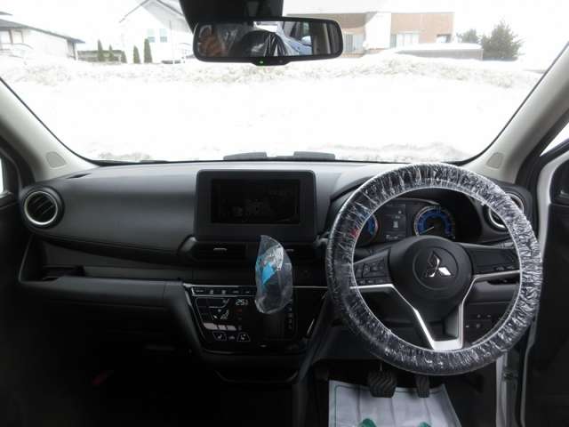 Mitsubishi eK X 10