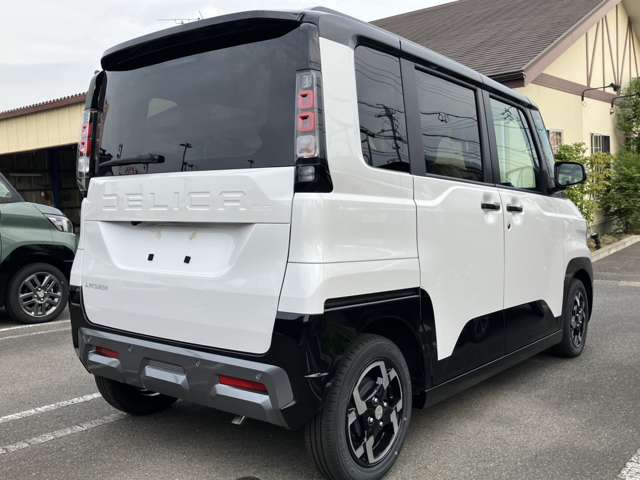 Mitsubishi Delica Mini 9