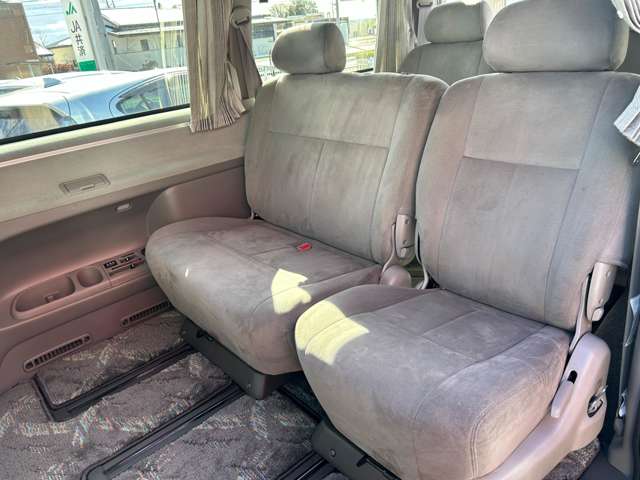 Toyota Regius 8