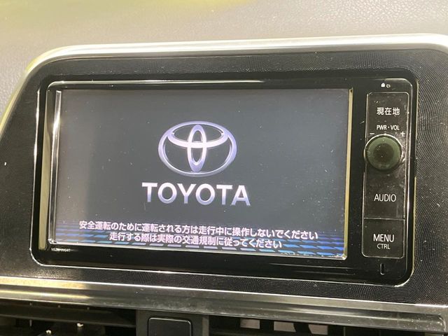 Toyota Sienta 3