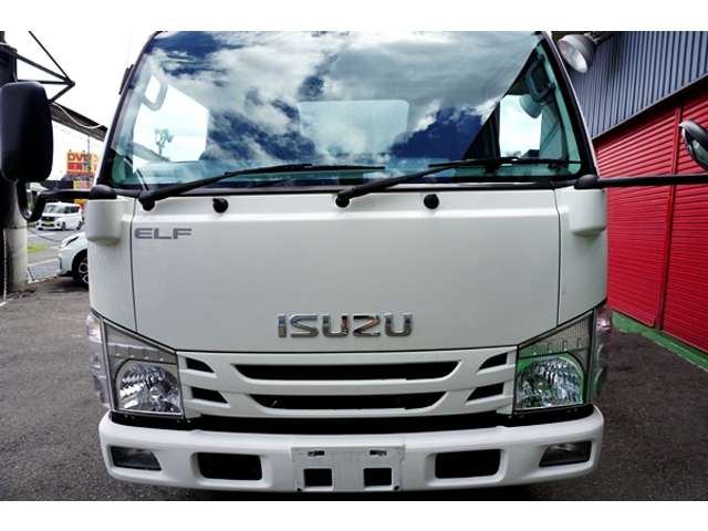 Isuzu Elf 2