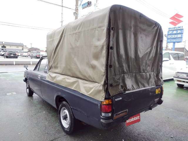 Nissan Sunny Truck 9