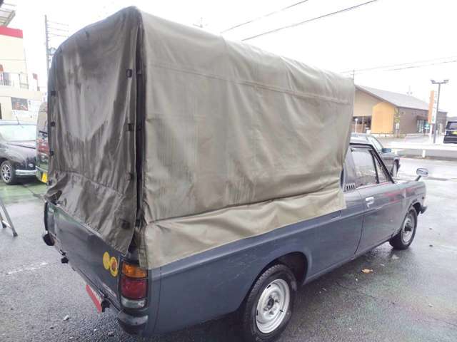 Nissan Sunny Truck 10