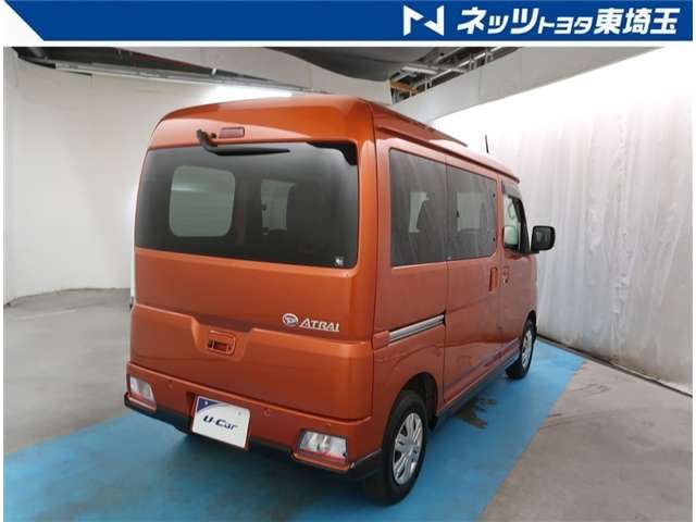 Daihatsu Atrai 7
