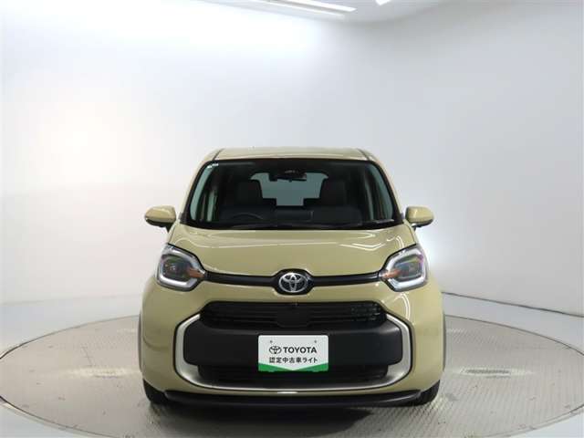 Toyota Sienta 6