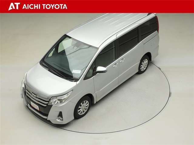 Toyota Noah 10