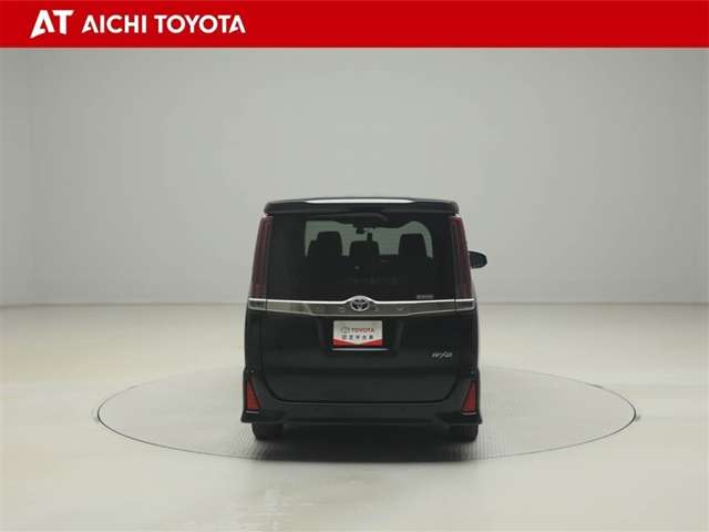 Toyota Noah 5