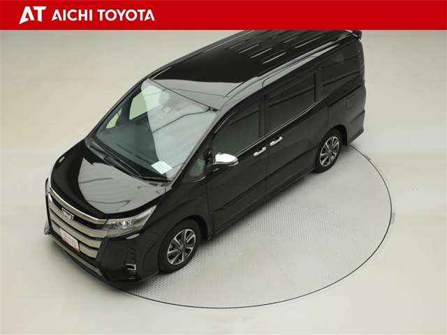 Toyota Noah 10