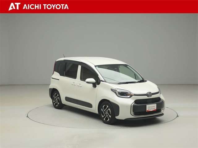 Toyota Sienta 8