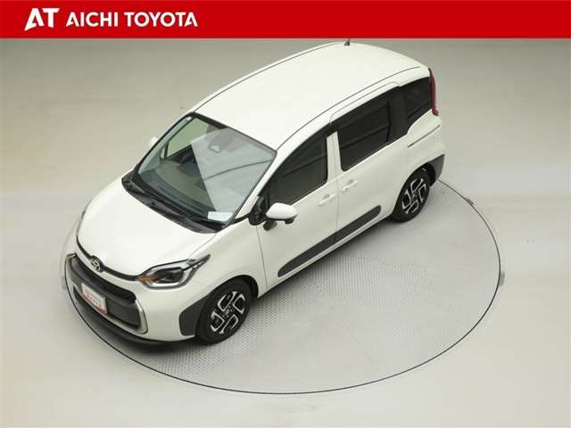 Toyota Sienta 10