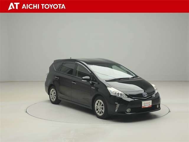 Toyota Prius α 8