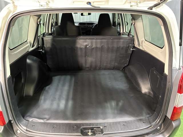 Toyota Probox Van 10