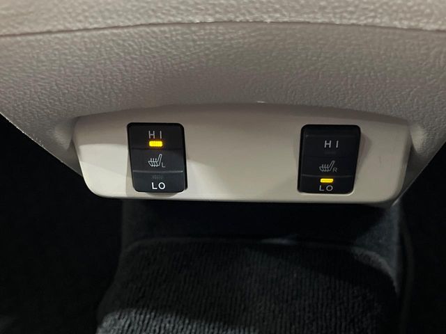 Toyota Sienta 6